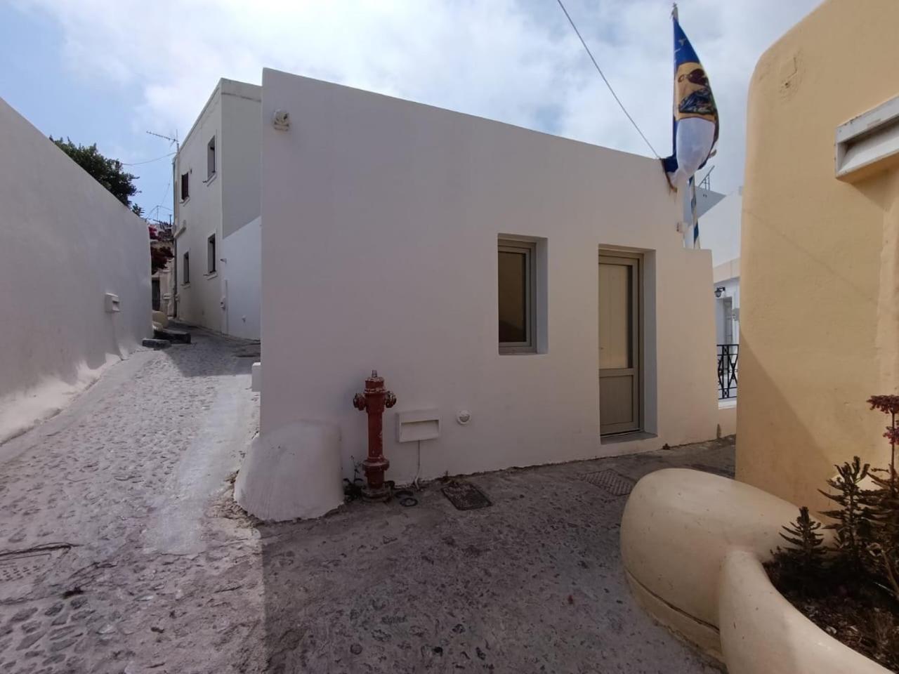 Fira Comfort Rooms Exteriér fotografie