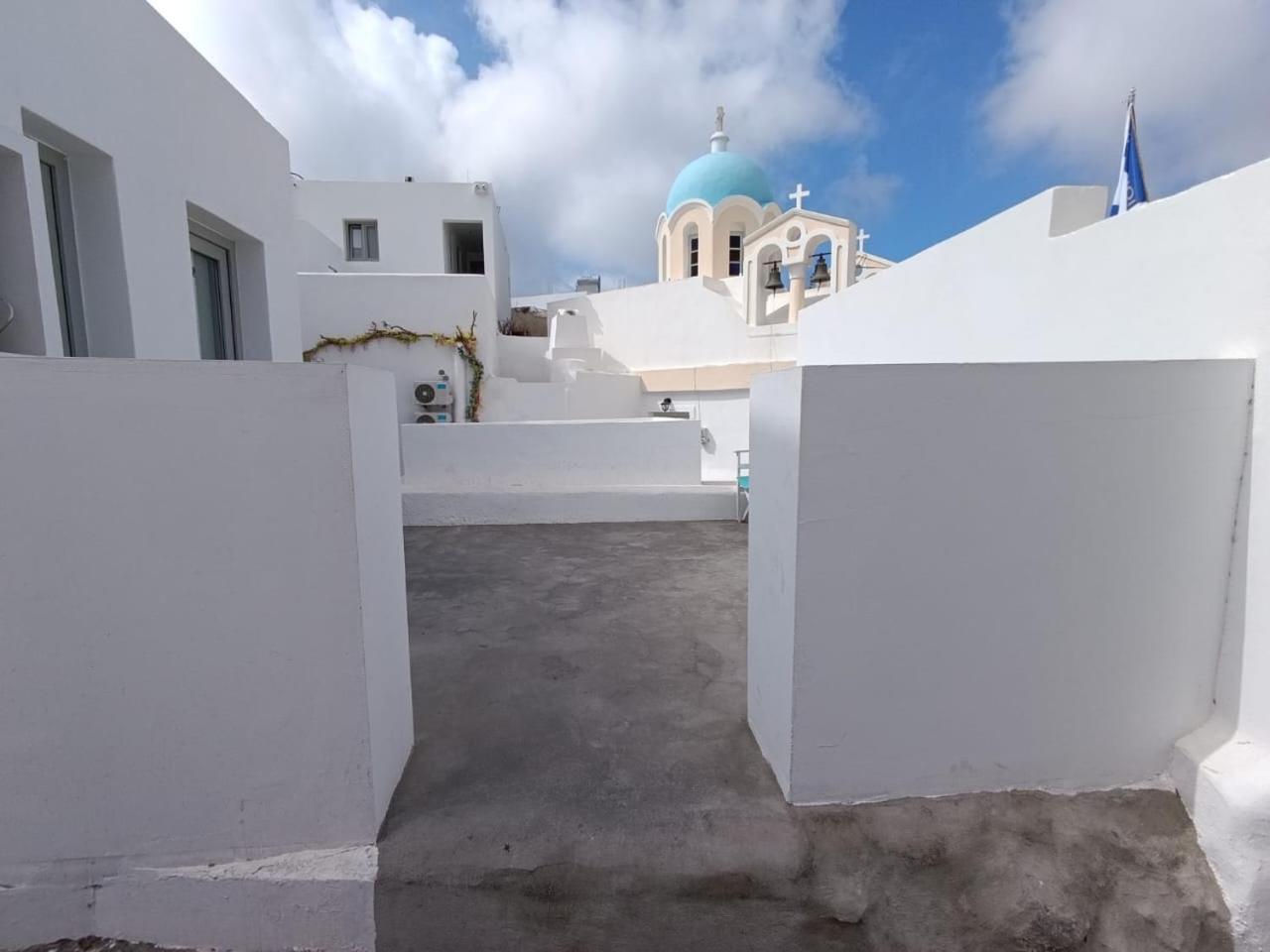 Fira Comfort Rooms Exteriér fotografie