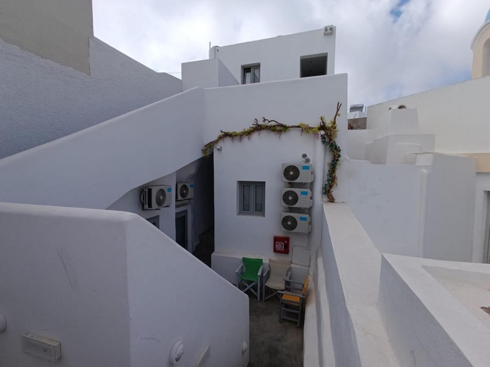 Fira Comfort Rooms Exteriér fotografie