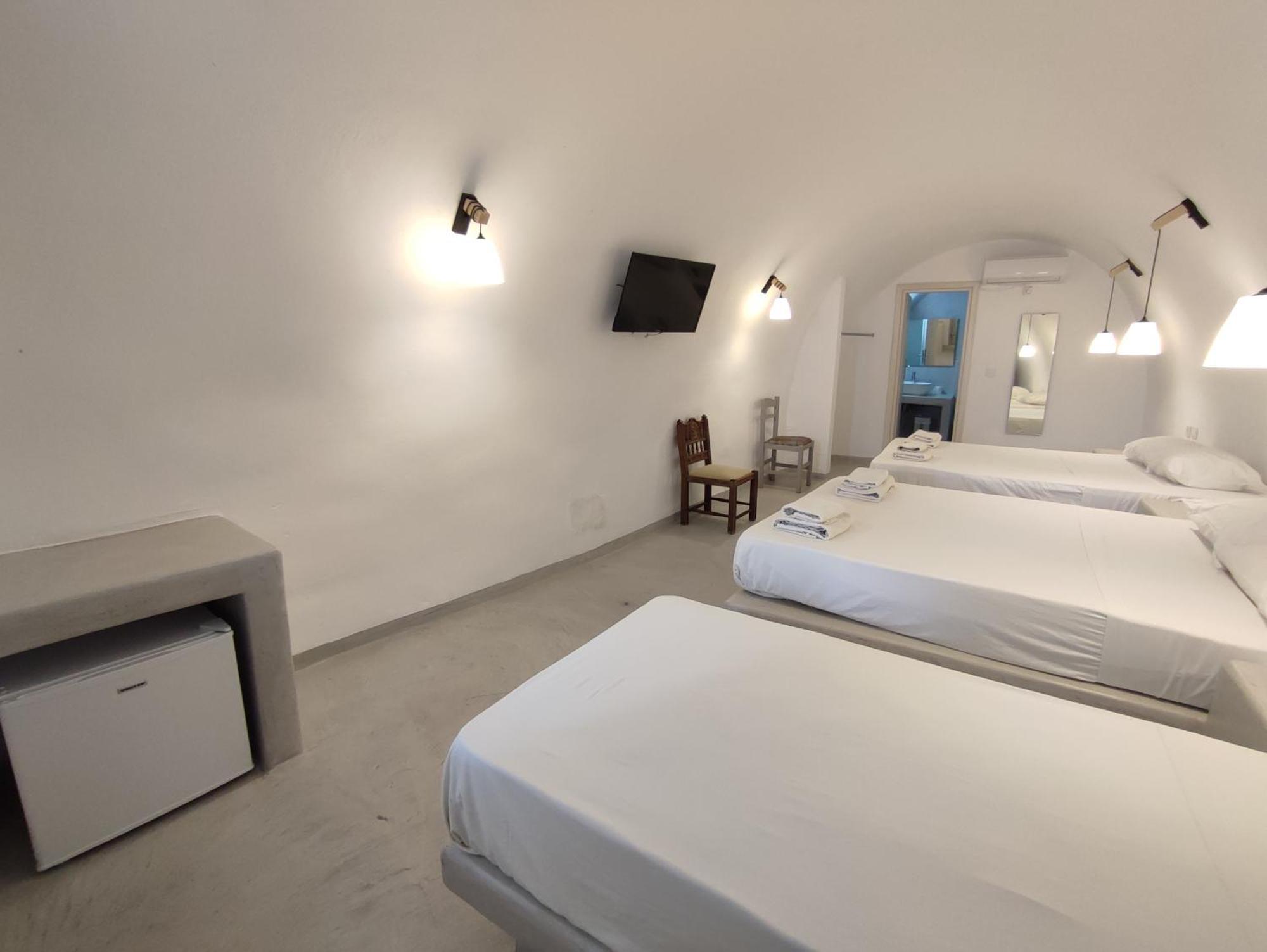 Fira Comfort Rooms Exteriér fotografie