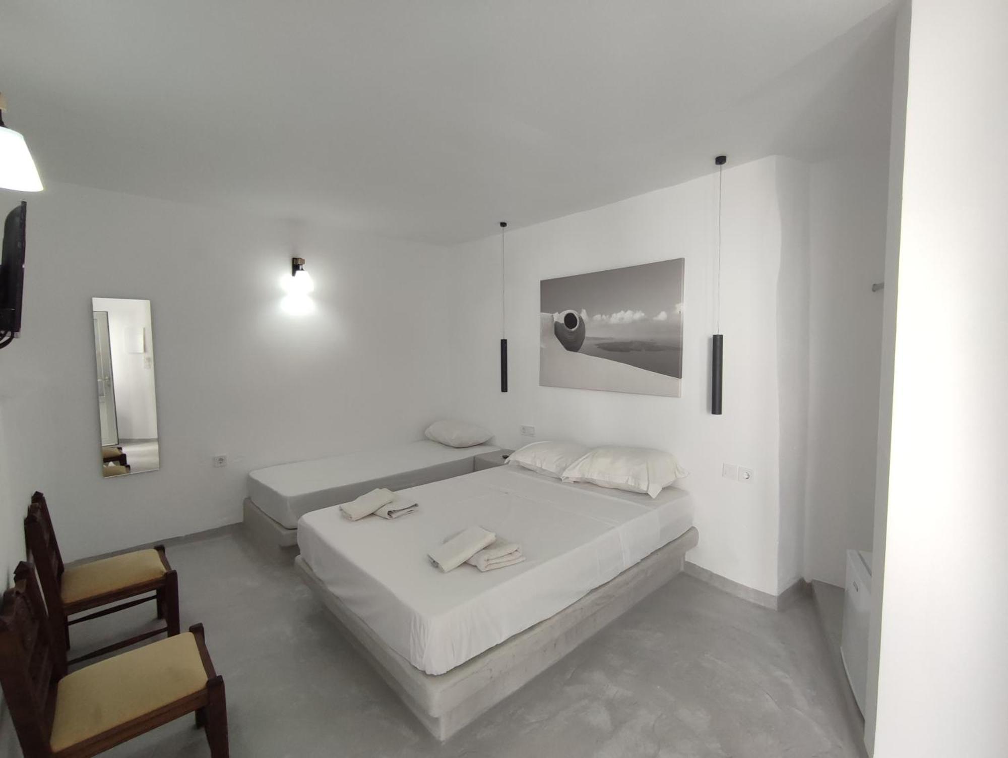 Fira Comfort Rooms Exteriér fotografie