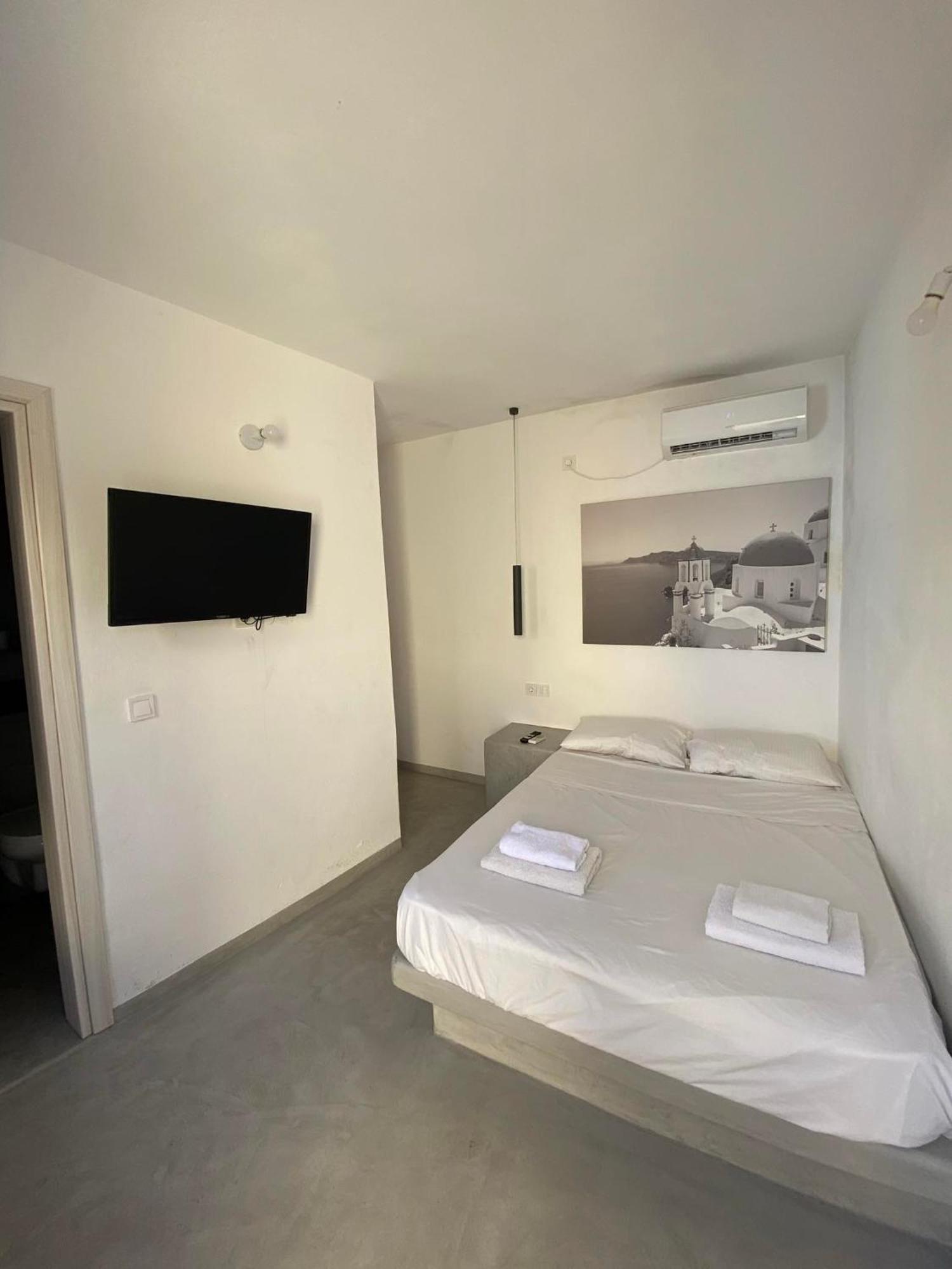 Fira Comfort Rooms Exteriér fotografie