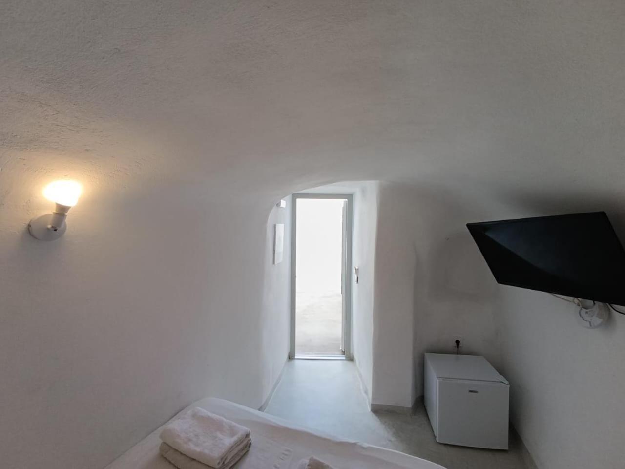 Fira Comfort Rooms Exteriér fotografie