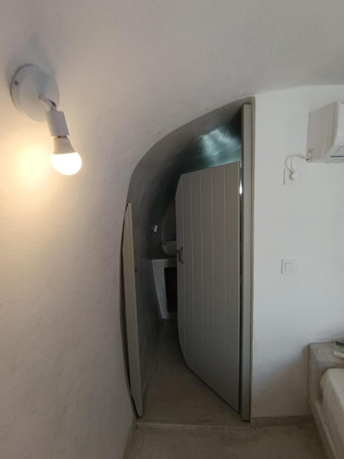 Fira Comfort Rooms Exteriér fotografie