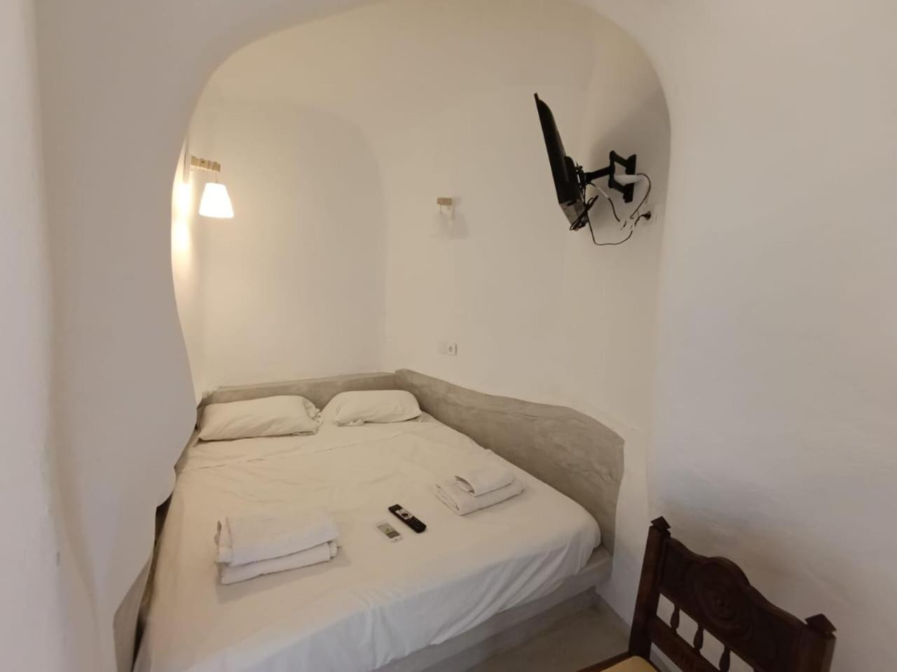 Fira Comfort Rooms Exteriér fotografie